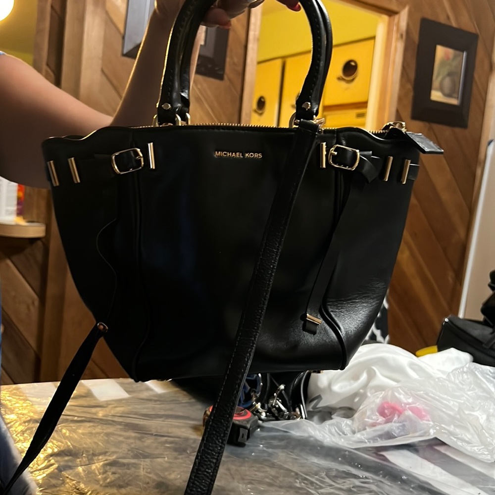 Michael kors handbag crossbody